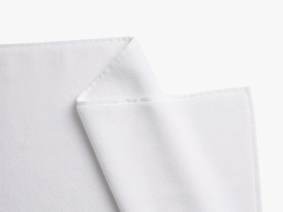 Parachute Featherweight Plush Bath Mat - Super Soft & Lightweight Tub Mat