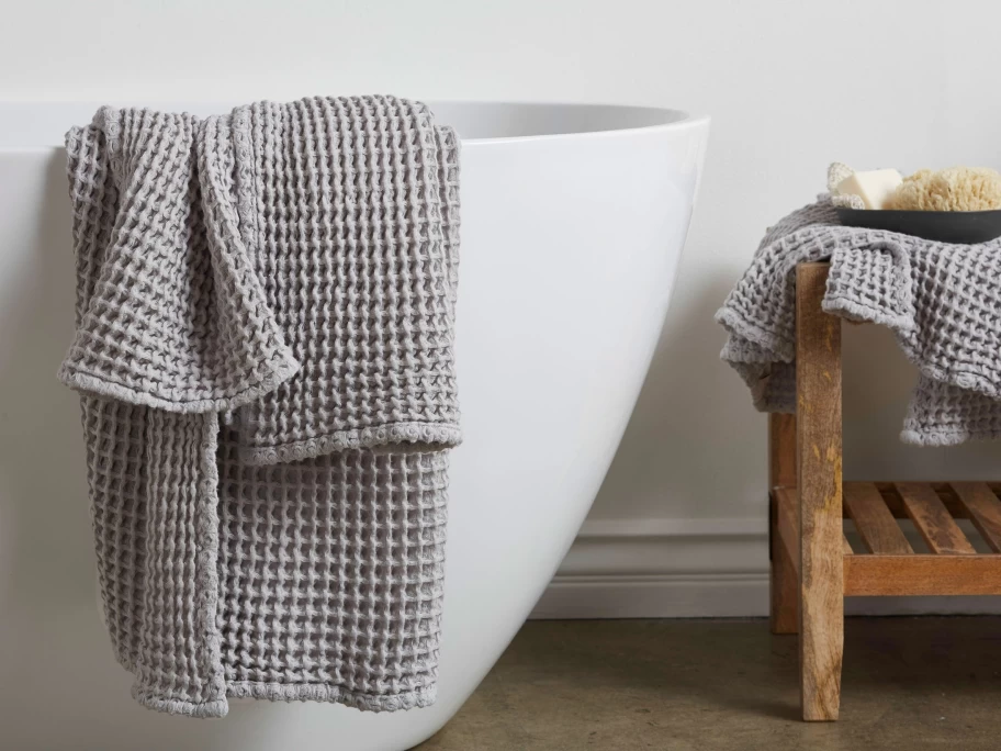 Parachute Waffle Weave Bath Towels - Soft, Absorbent & Quick-Drying