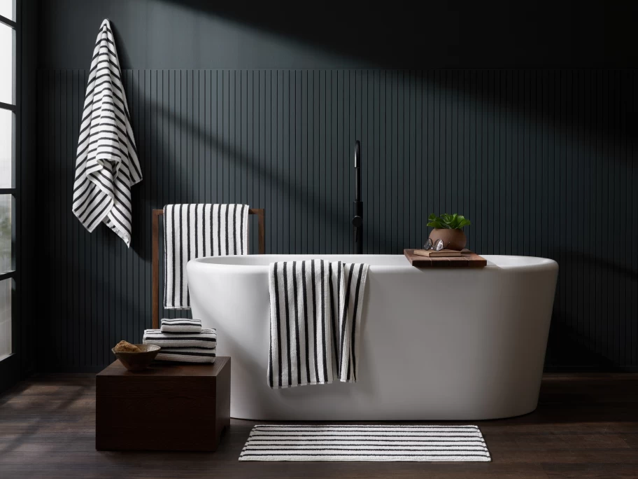 Parachute Organic Cotton Resort Stripe Bath Mat - Soft, Absorbent, Eco-Friendly