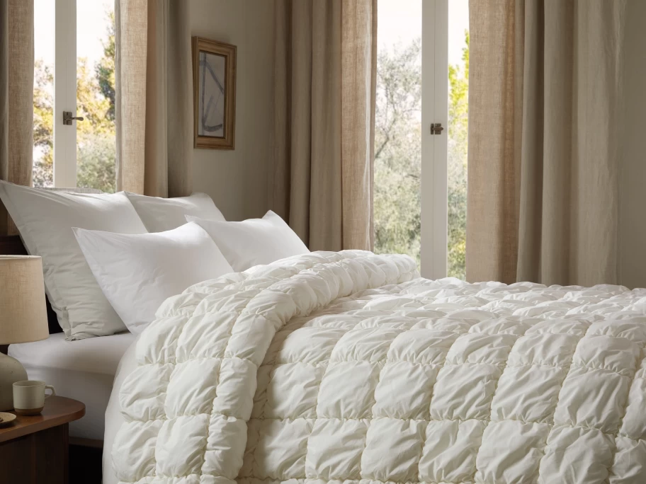Parachute Organic Cotton Comforter - Hypoallergenic, Breathable & Cozy All-Season Bedding